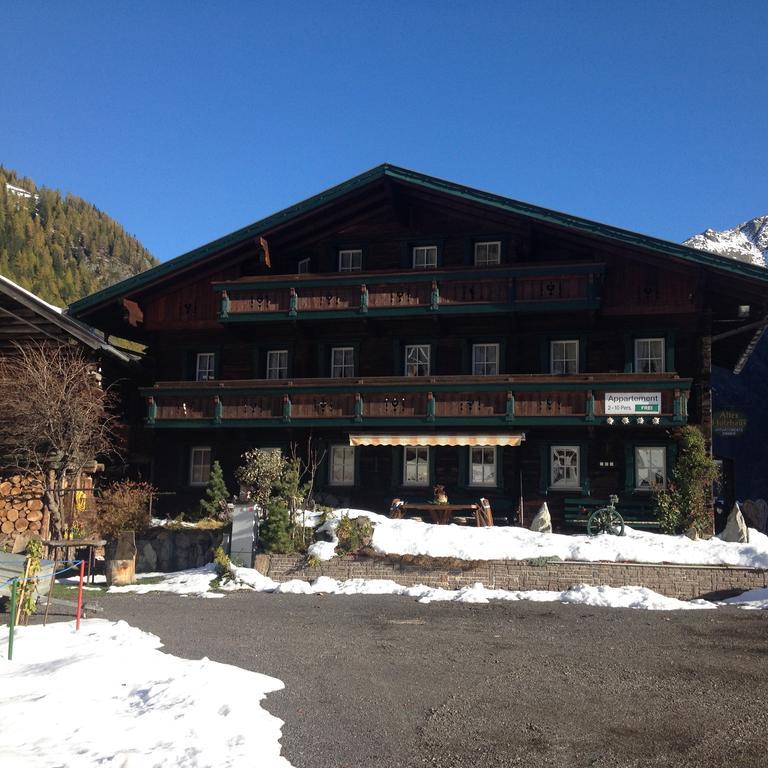 Altes Holzhaus Apartment Solden Exterior photo